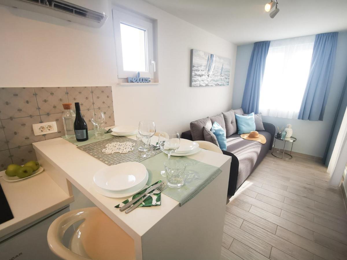 Rita Apartments - Sea-View Apartment 2Plus1 Tučepi Eksteriør bilde